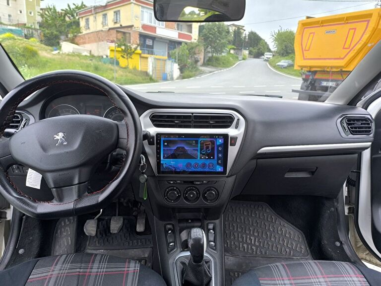 PEUGEOT 301