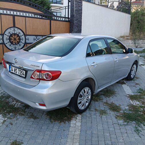 TOYOTA COROLLA