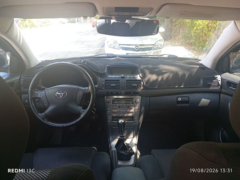 TOYOTA AVENSIS