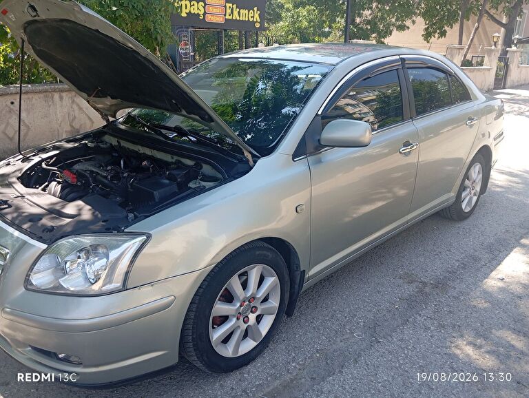 TOYOTA AVENSIS