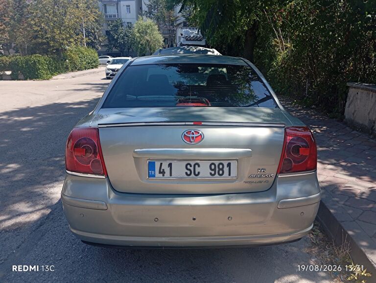 TOYOTA AVENSIS