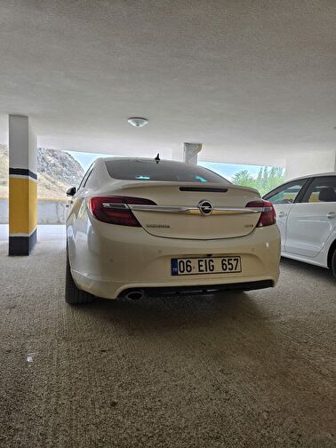 OPEL INSIGNIA