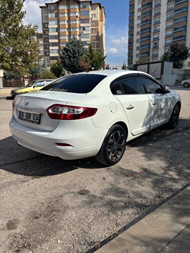 RENAULT FLUENCE