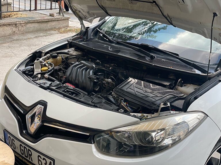 RENAULT FLUENCE