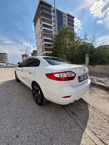 RENAULT FLUENCE