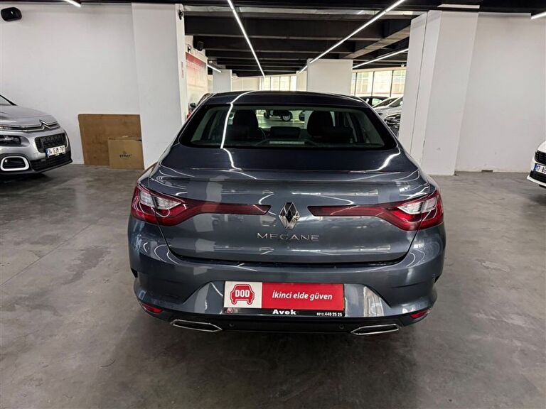 RENAULT MEGANE