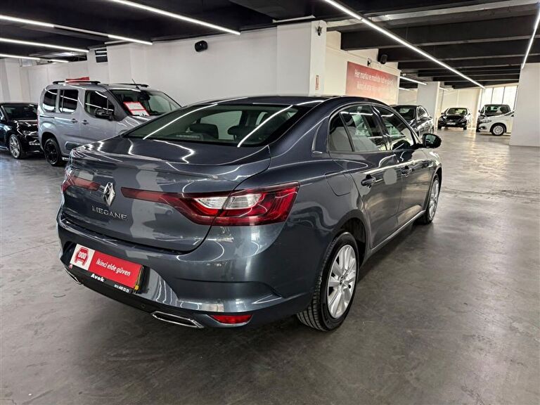 RENAULT MEGANE
