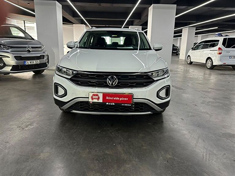 VOLKSWAGEN T-ROC