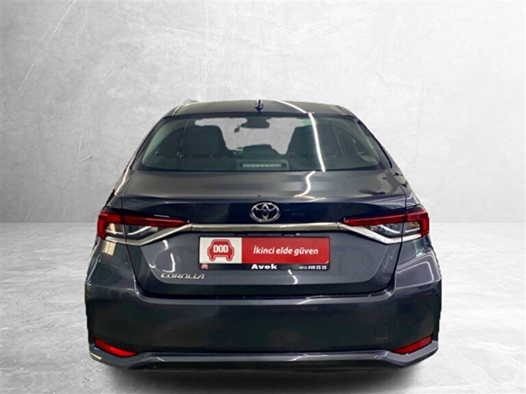 TOYOTA COROLLA
