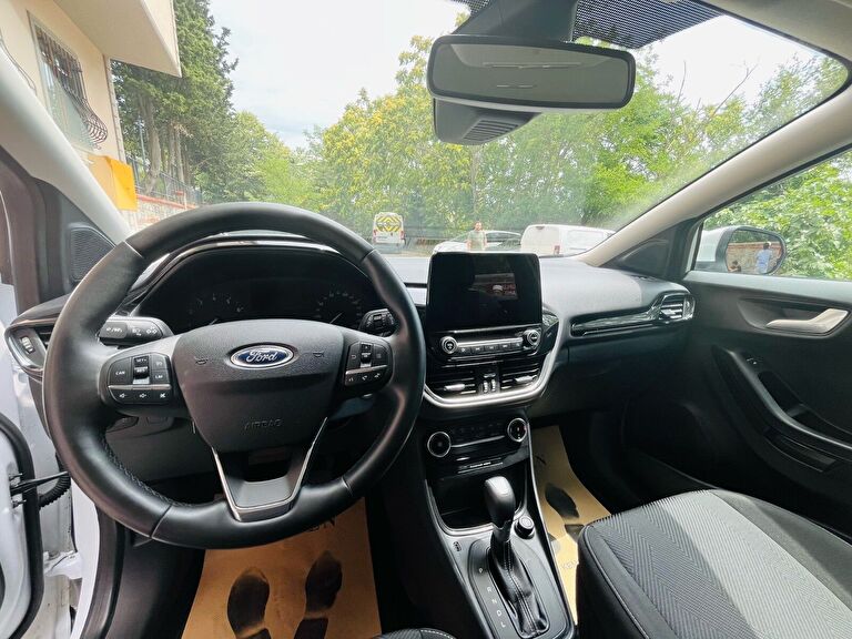 FORD PUMA