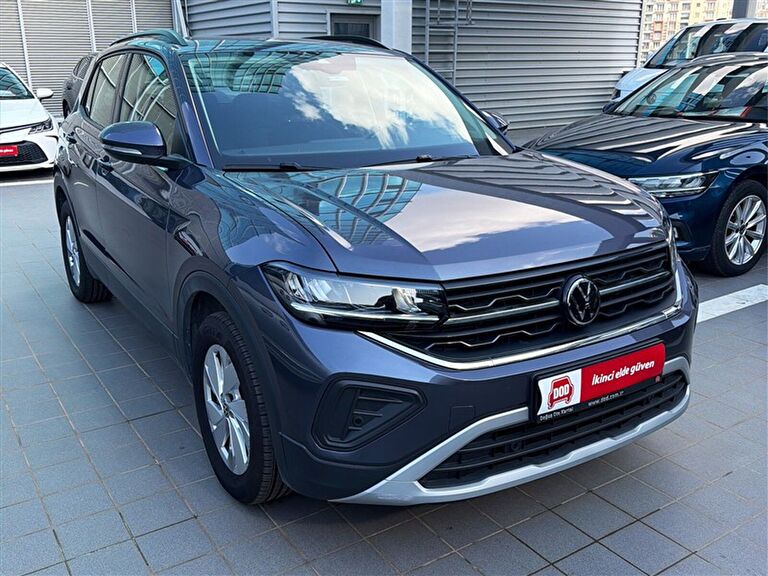 VOLKSWAGEN T-CROSS