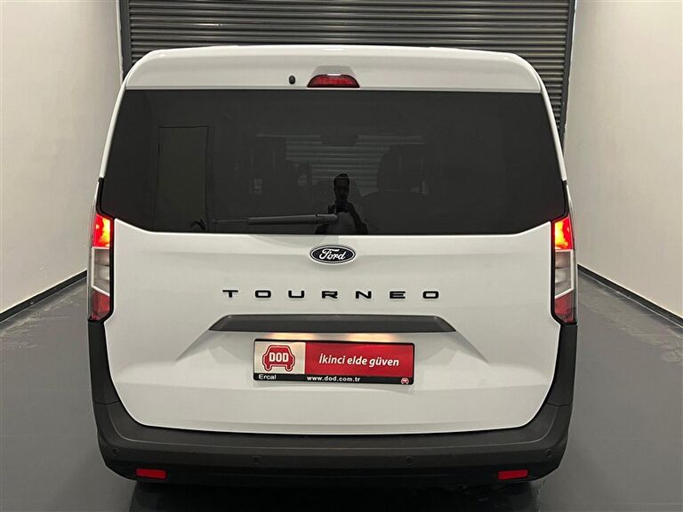 FORD TOURNEO COURIER
