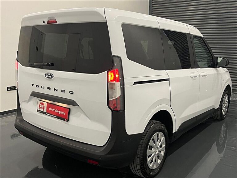 FORD TOURNEO COURIER