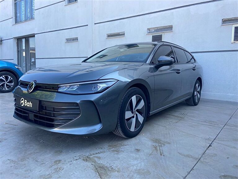 VOLKSWAGEN PASSAT