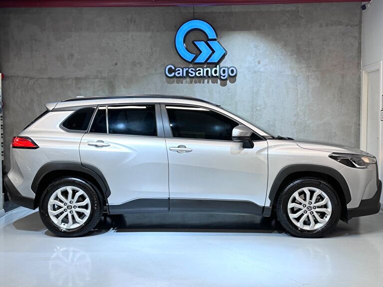 TOYOTA COROLLA CROSS