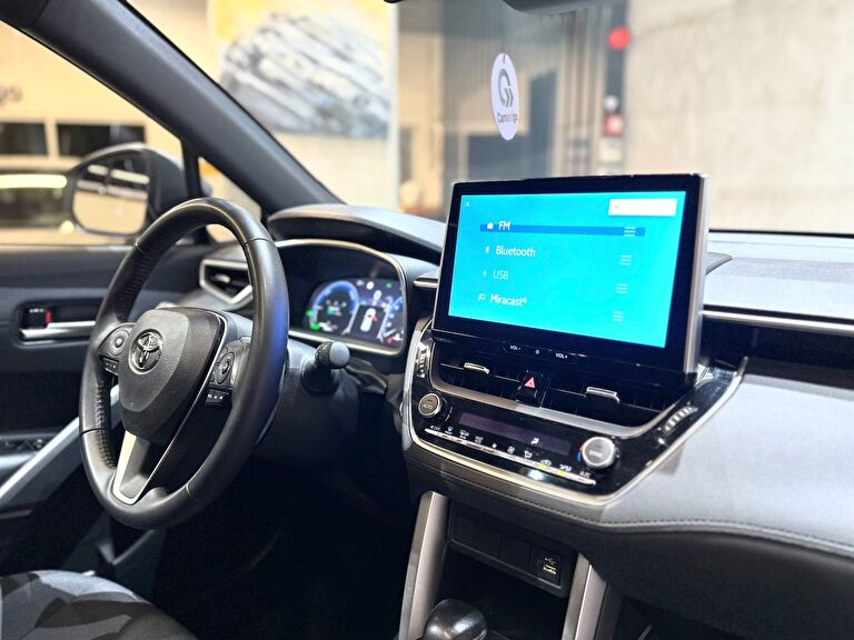 TOYOTA COROLLA CROSS