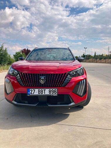 PEUGEOT 2008