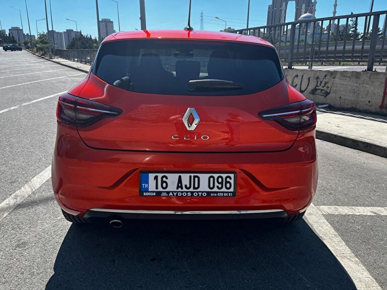 RENAULT CLIO