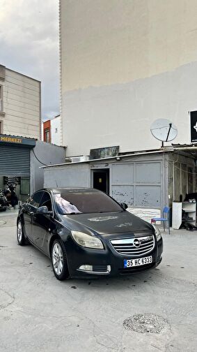 OPEL INSIGNIA