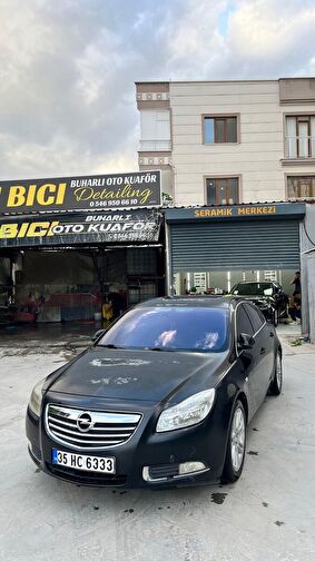 OPEL INSIGNIA