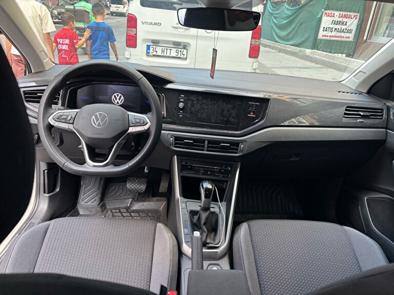 VOLKSWAGEN TAIGO