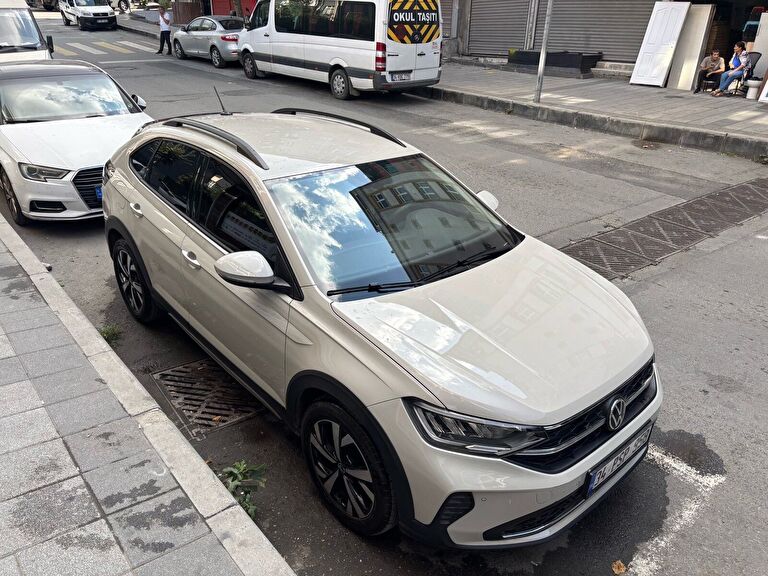 VOLKSWAGEN TAIGO