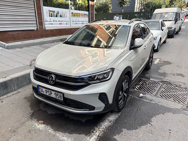 VOLKSWAGEN TAIGO