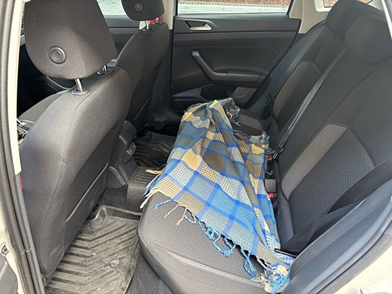 VOLKSWAGEN TAIGO
