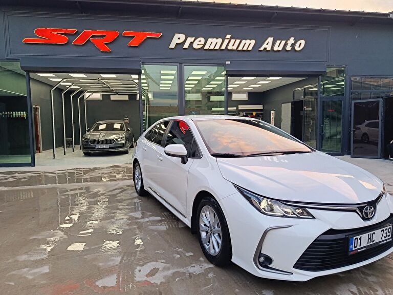 TOYOTA COROLLA