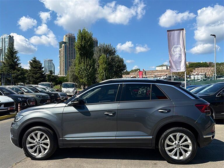VOLKSWAGEN T-ROC