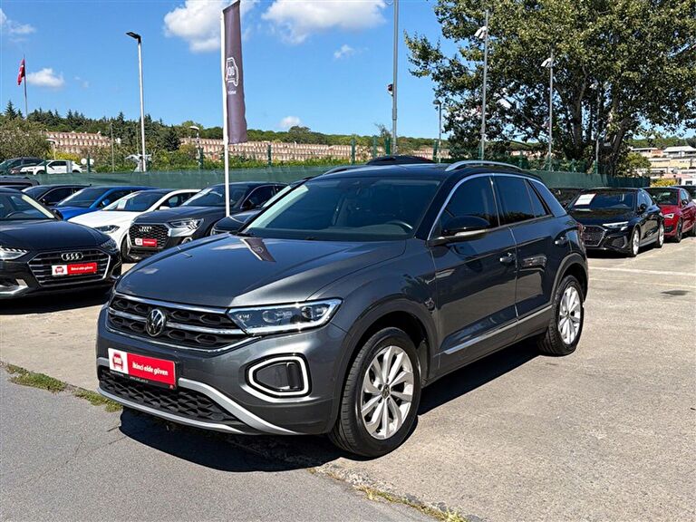 VOLKSWAGEN T-ROC