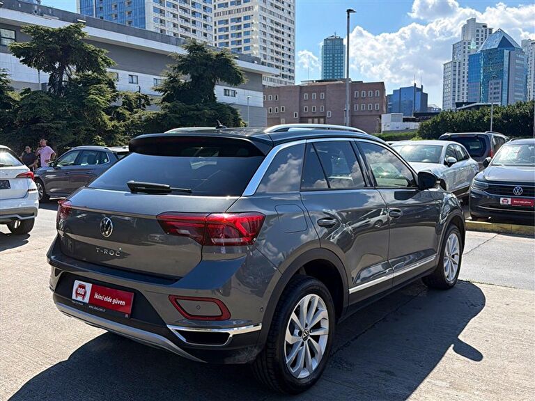 VOLKSWAGEN T-ROC