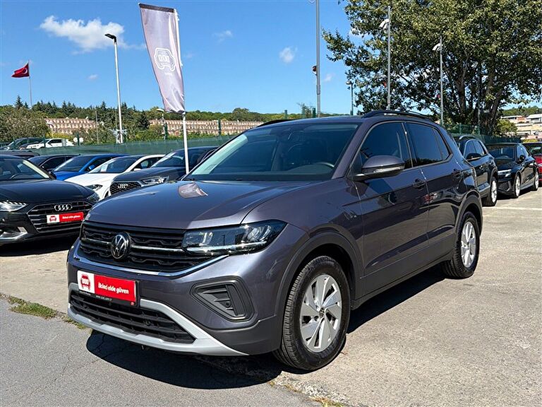 VOLKSWAGEN T-CROSS