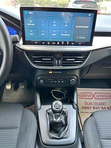 FORD FOCUS
