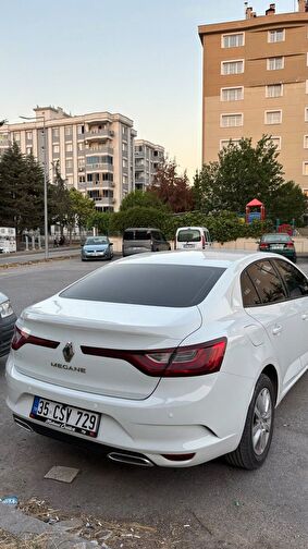 RENAULT MEGANE