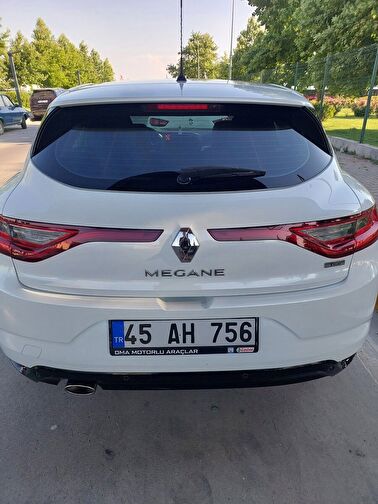 RENAULT MEGANE