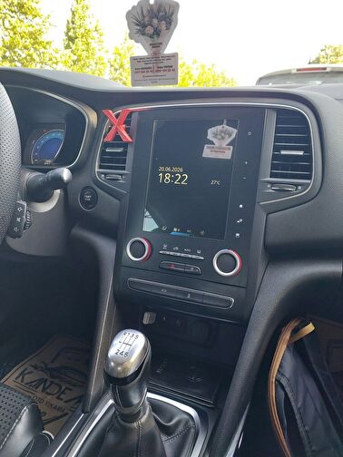 RENAULT MEGANE