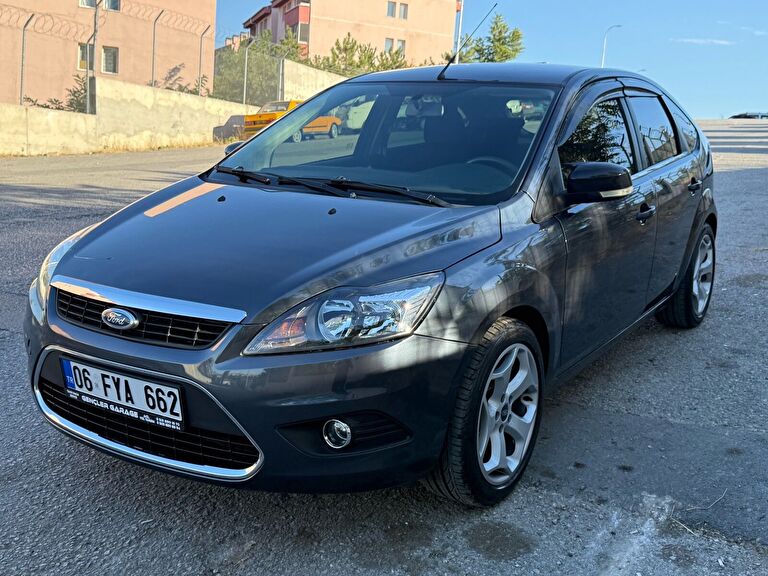 FORD FOCUS