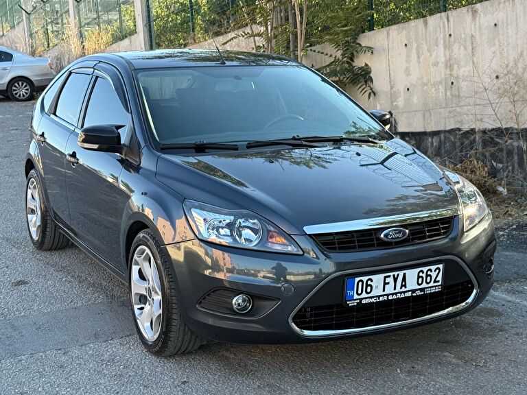 FORD FOCUS