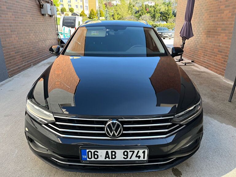 VOLKSWAGEN PASSAT VARIANT