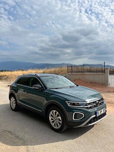 VOLKSWAGEN T-ROC