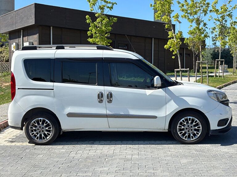 FIAT DOBLO COMBI