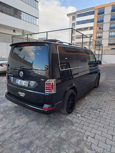 VOLKSWAGEN TRANSPORTER
