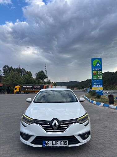 RENAULT MEGANE