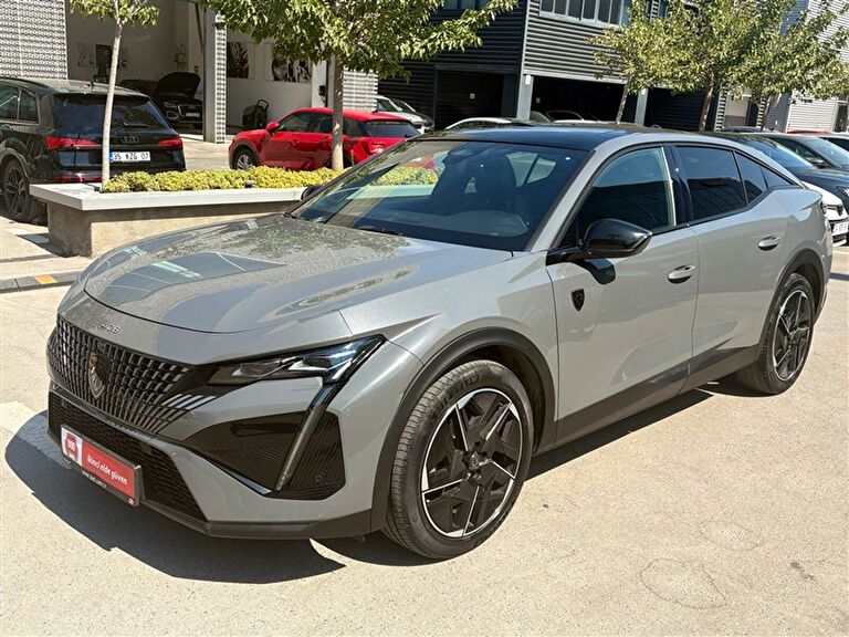 PEUGEOT 408