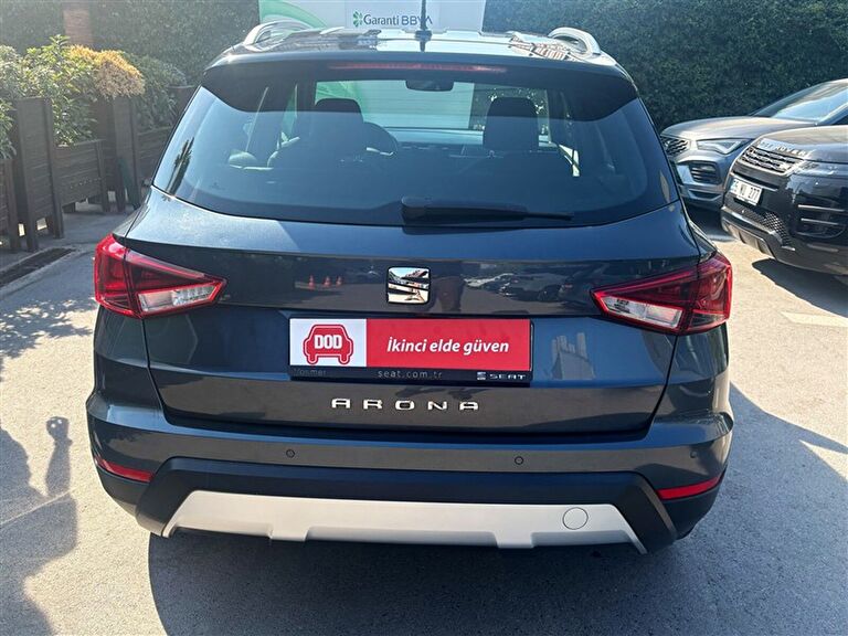SEAT ARONA