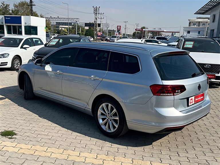 VOLKSWAGEN PASSAT VARIANT