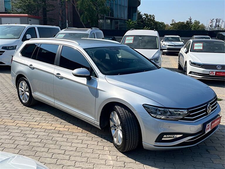 VOLKSWAGEN PASSAT VARIANT