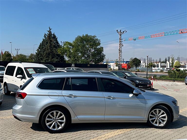 VOLKSWAGEN PASSAT VARIANT