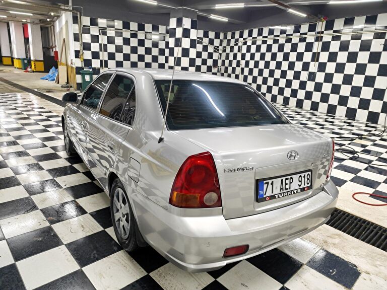 HYUNDAI ACCENT